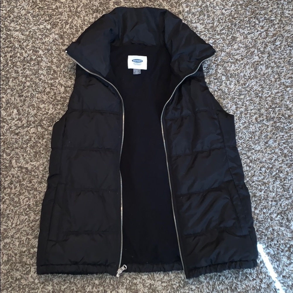 Old navy puffer vest